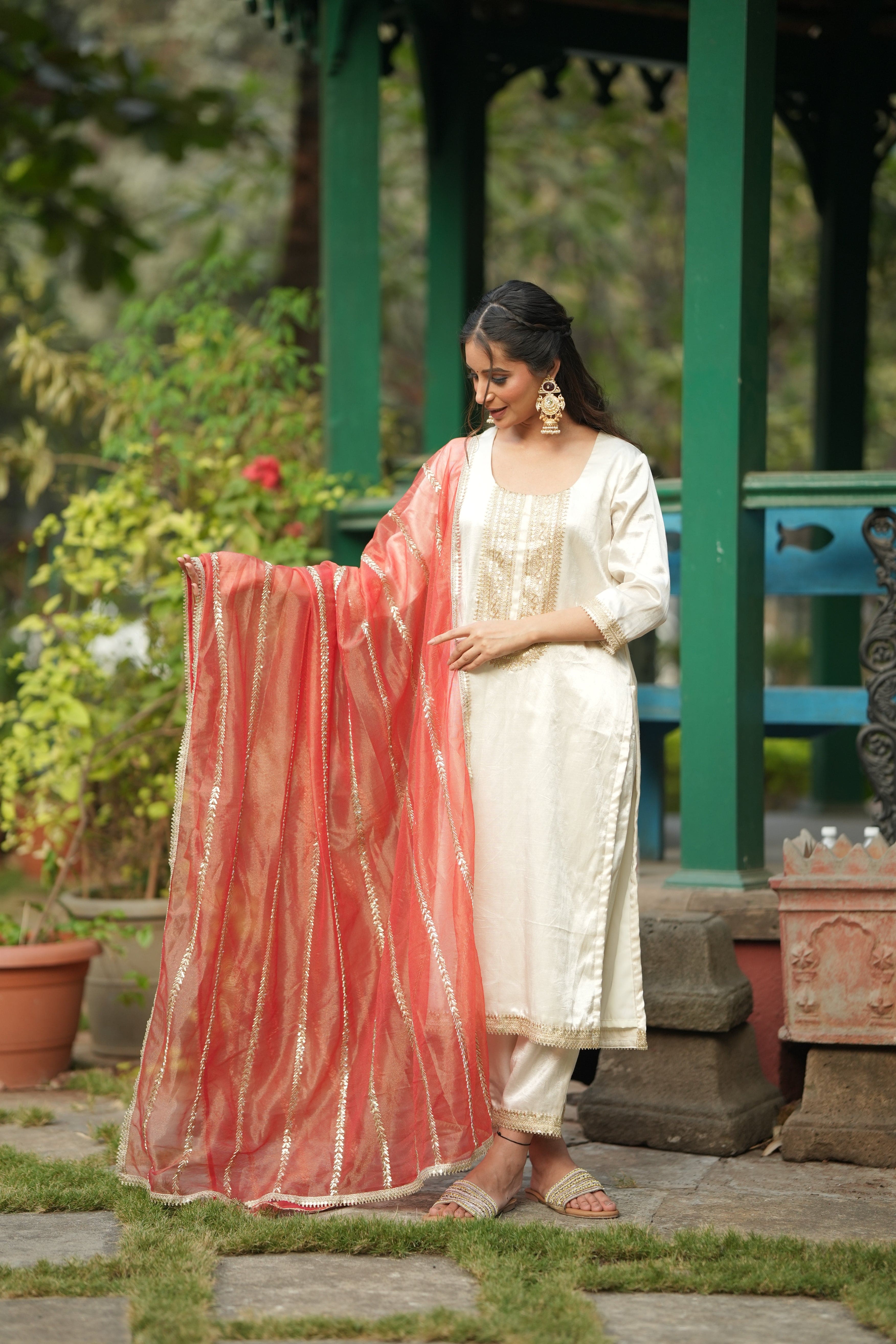 Artisan's Motif Silk Ensemble