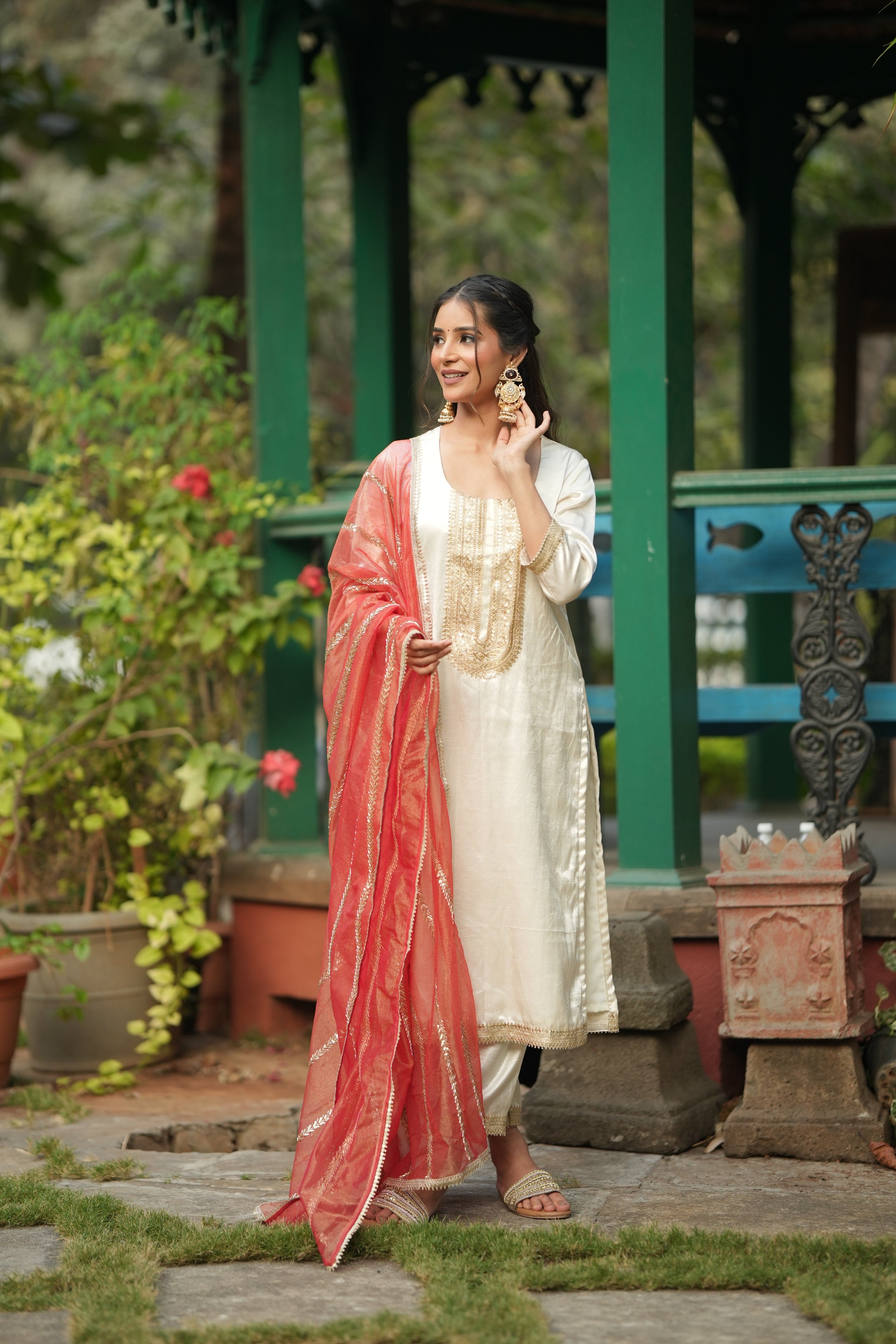 Artisan's Motif Silk Ensemble