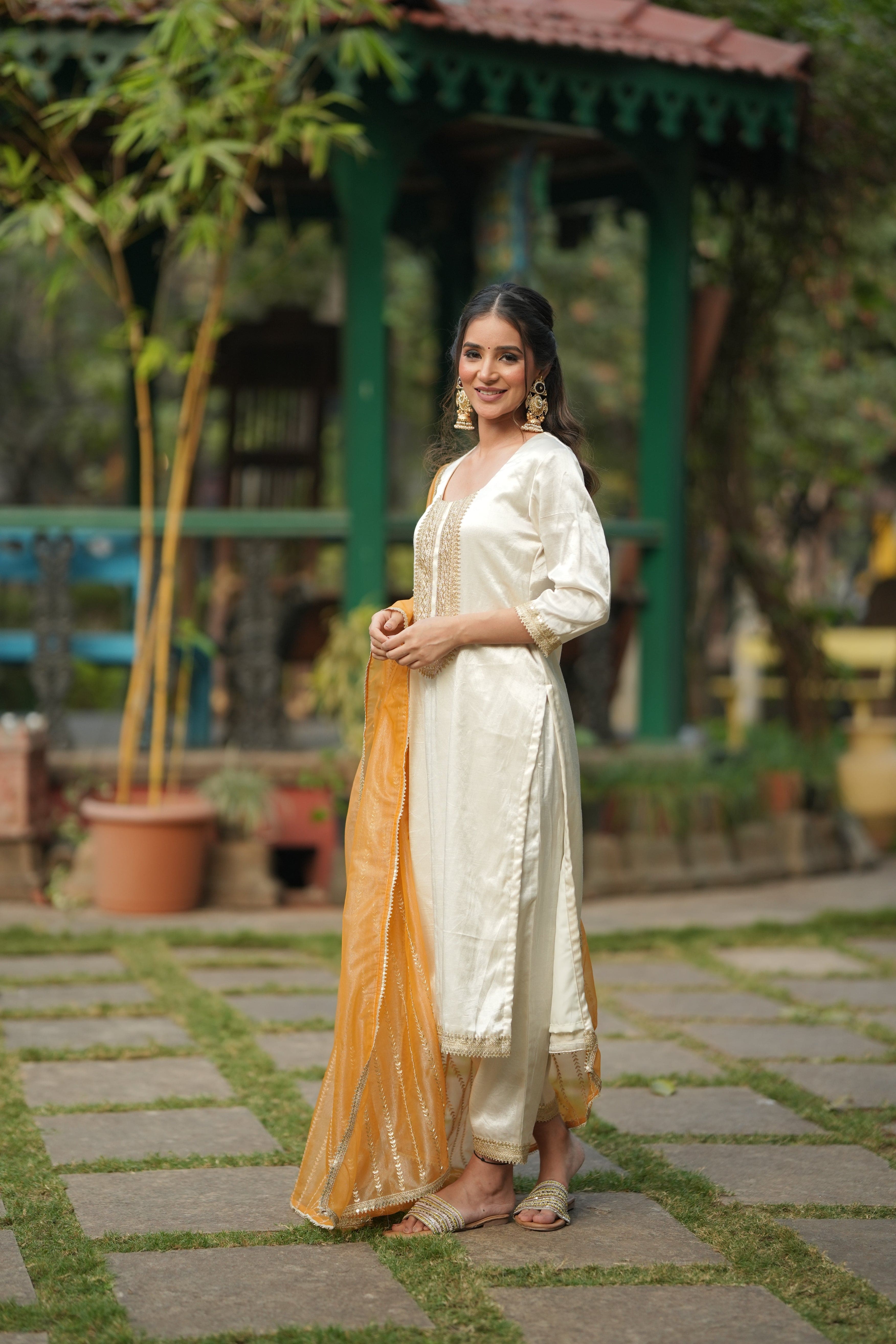 Artisan's Motif Silk Ensemble