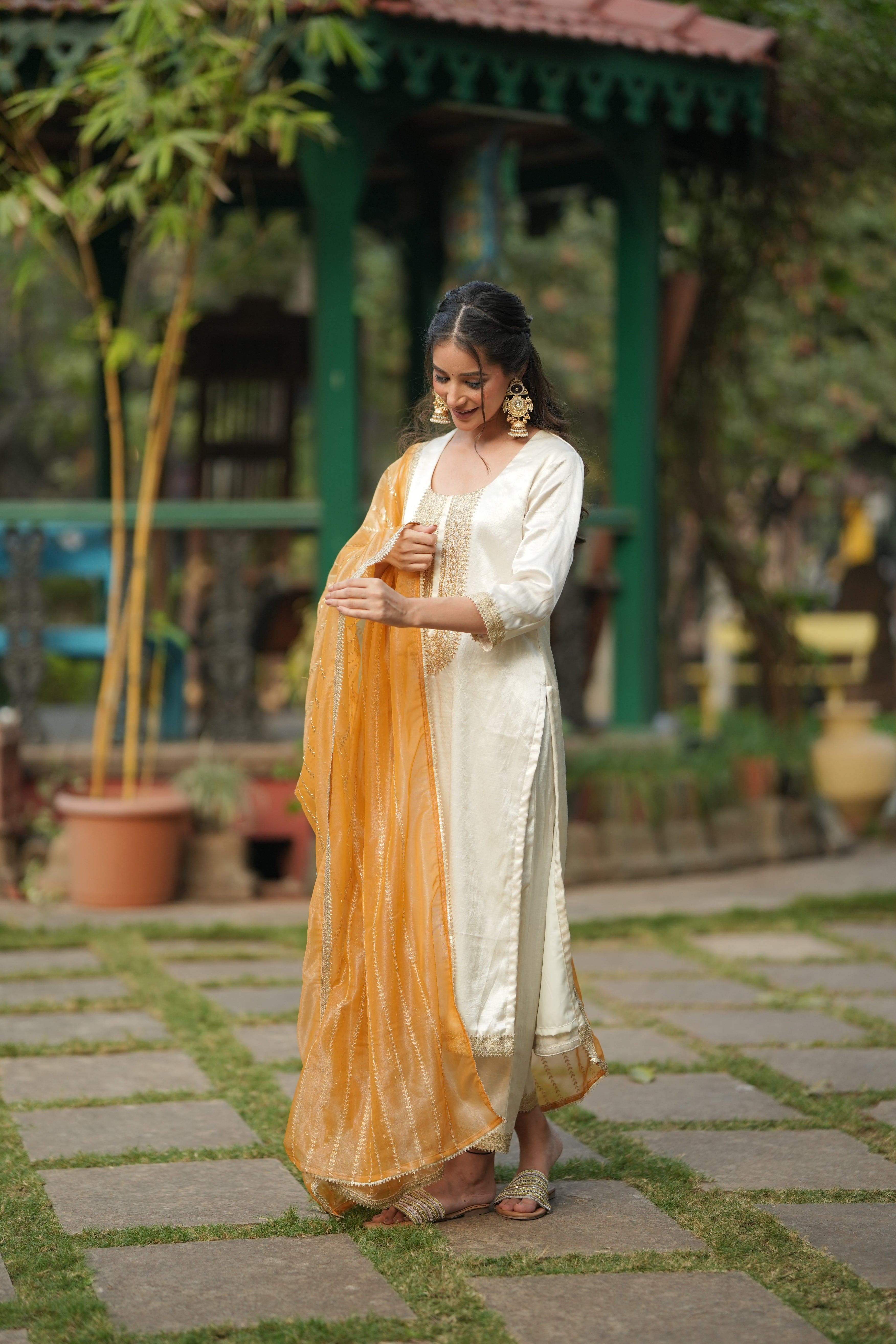 Artisan's Motif Silk Ensemble