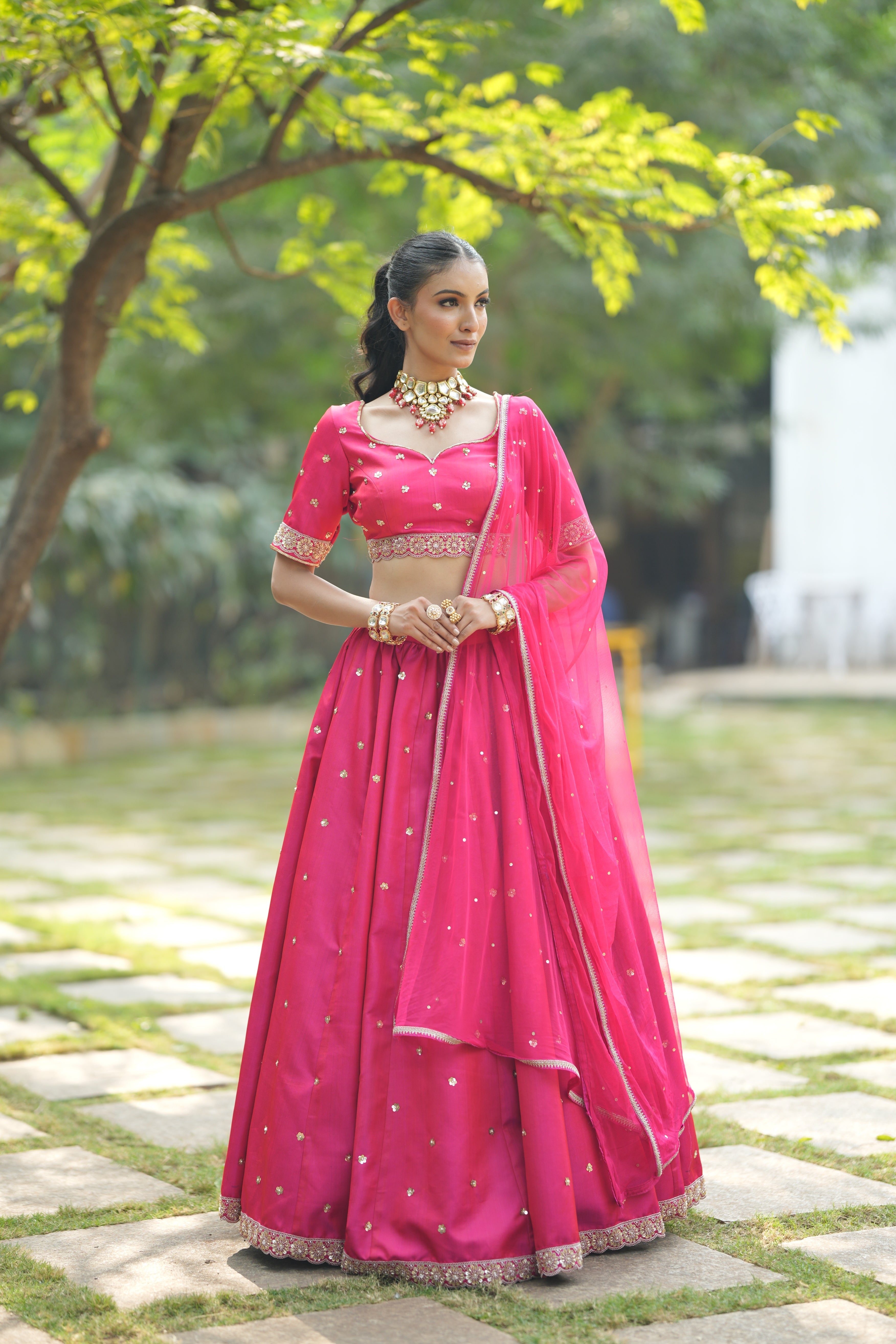 Designer Red Silk Bridal Lehenga – Elegant Wedding Wear for Brides