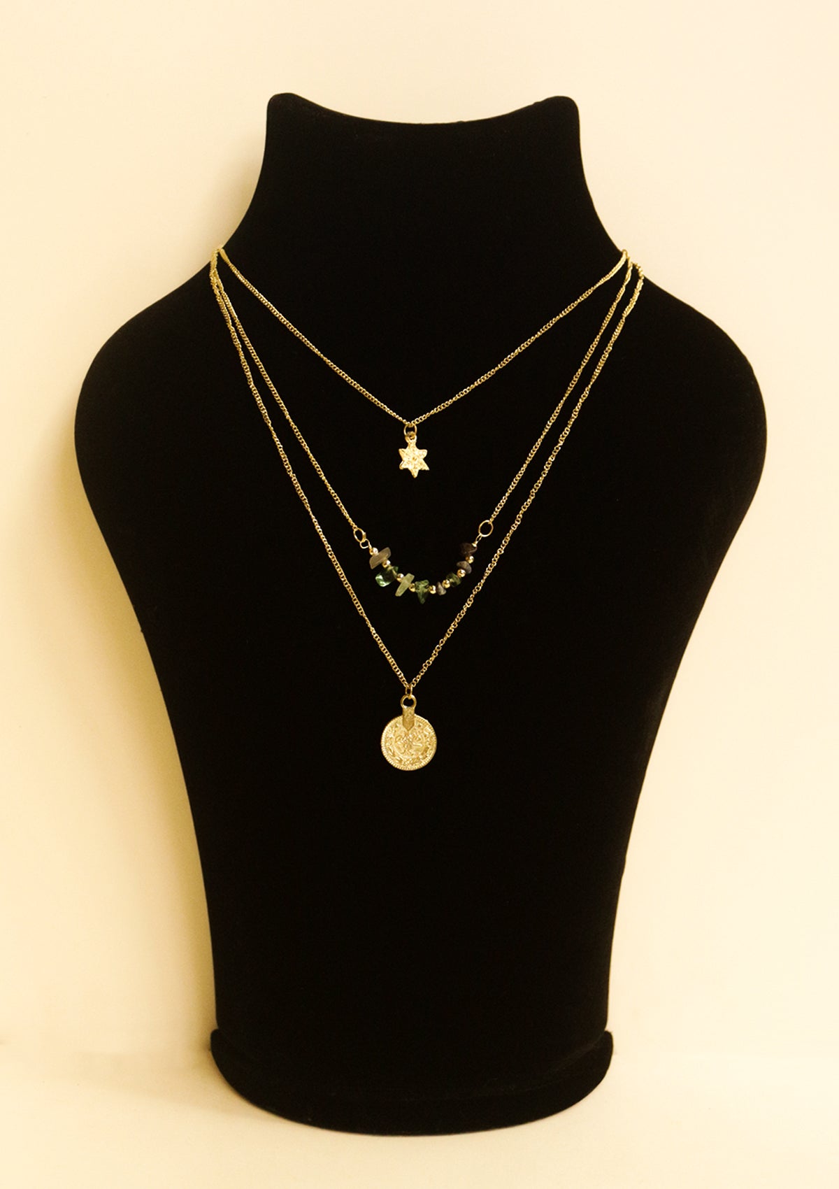 Starry eyed layered neckpiece