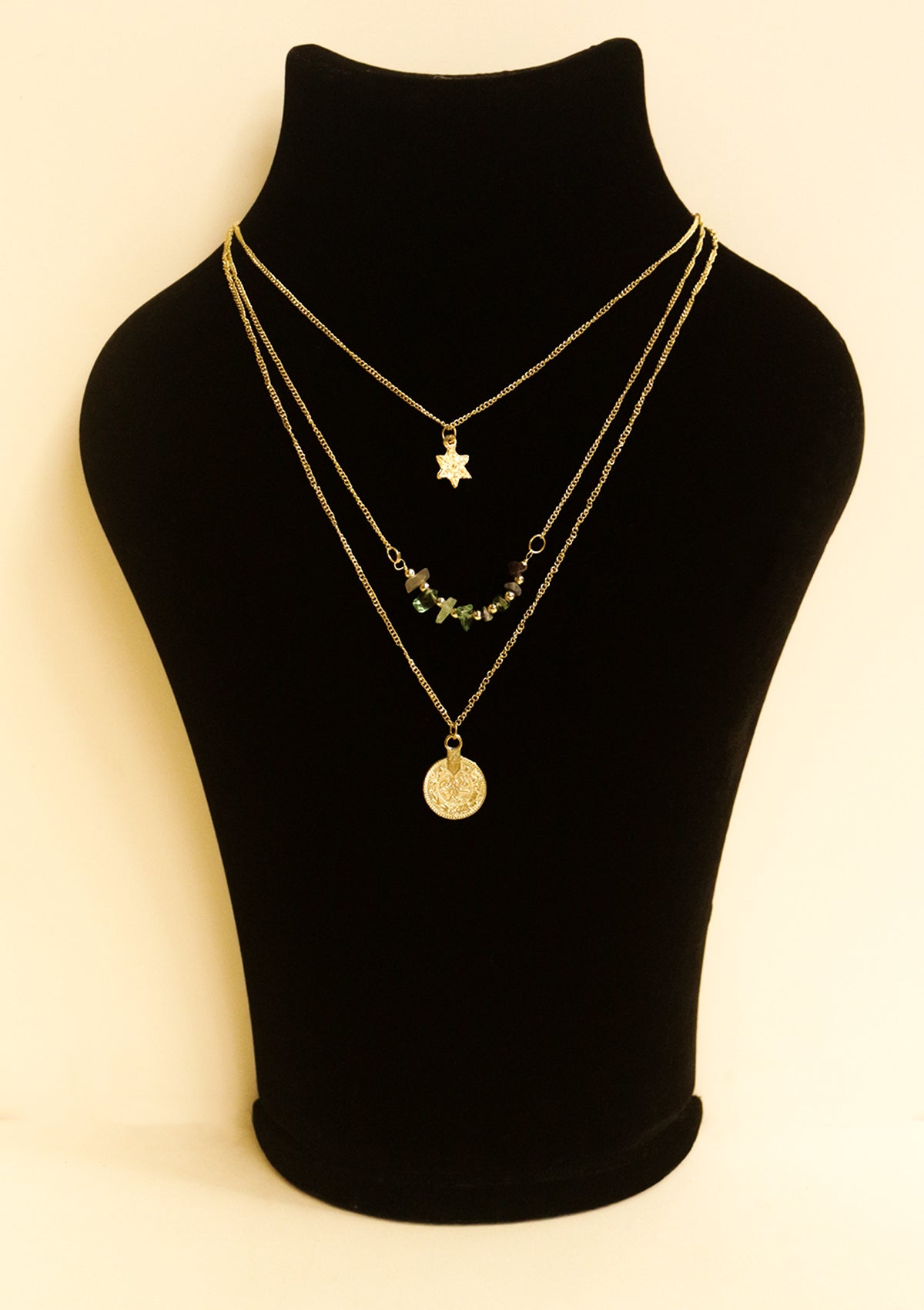 Starry eyed layered neckpiece