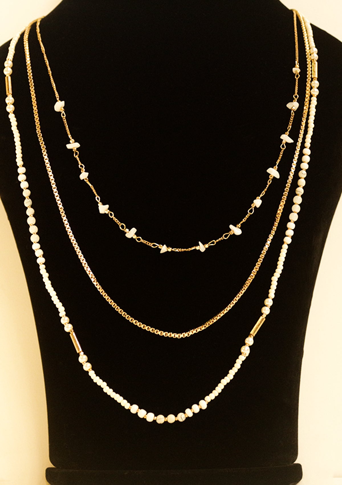Beaded multilayered necklace