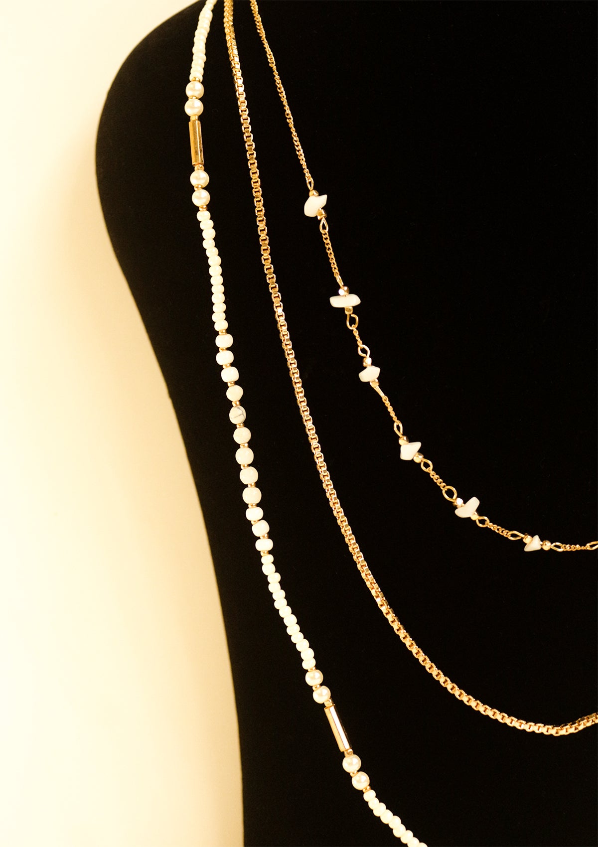 Beaded multilayered necklace