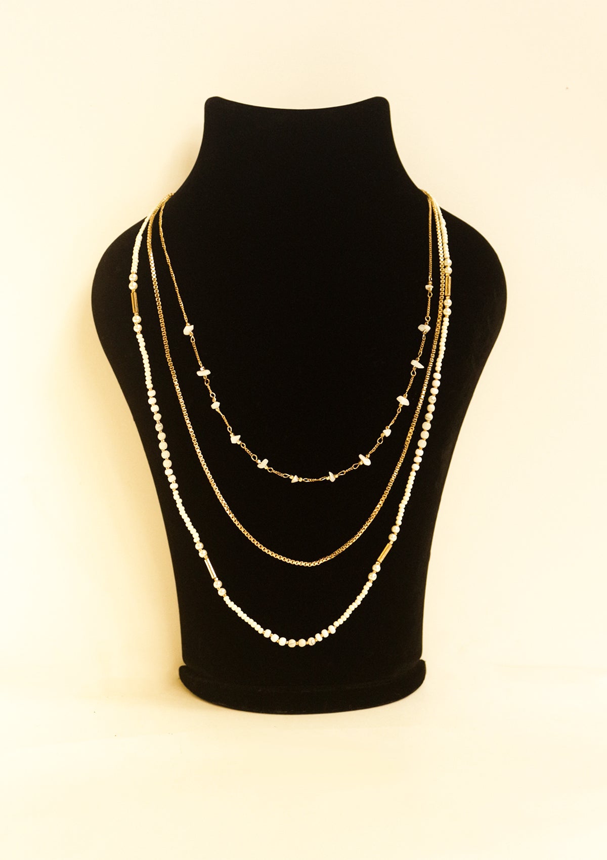 Beaded multilayered necklace