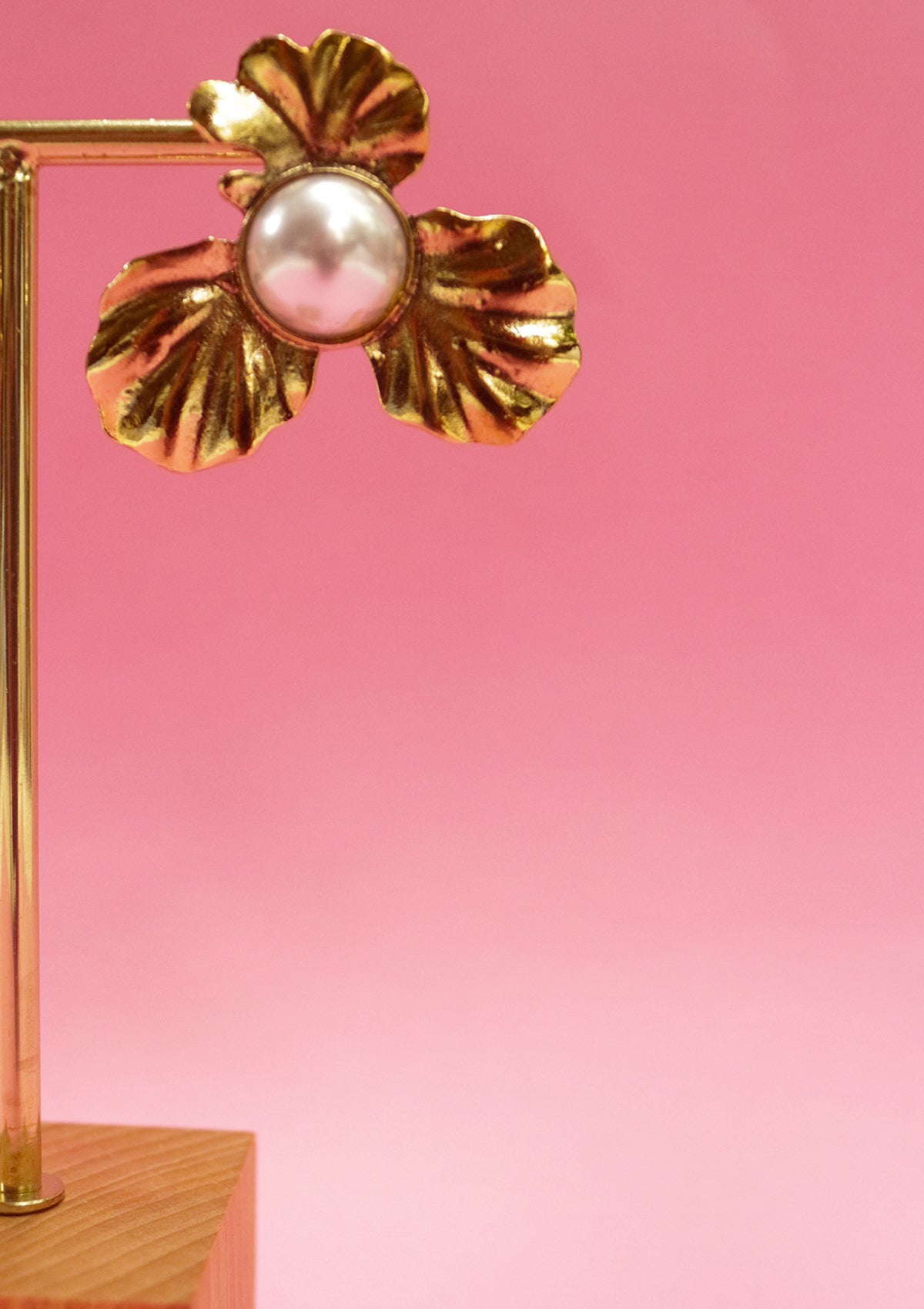 Golden Flower Pearl Earrings