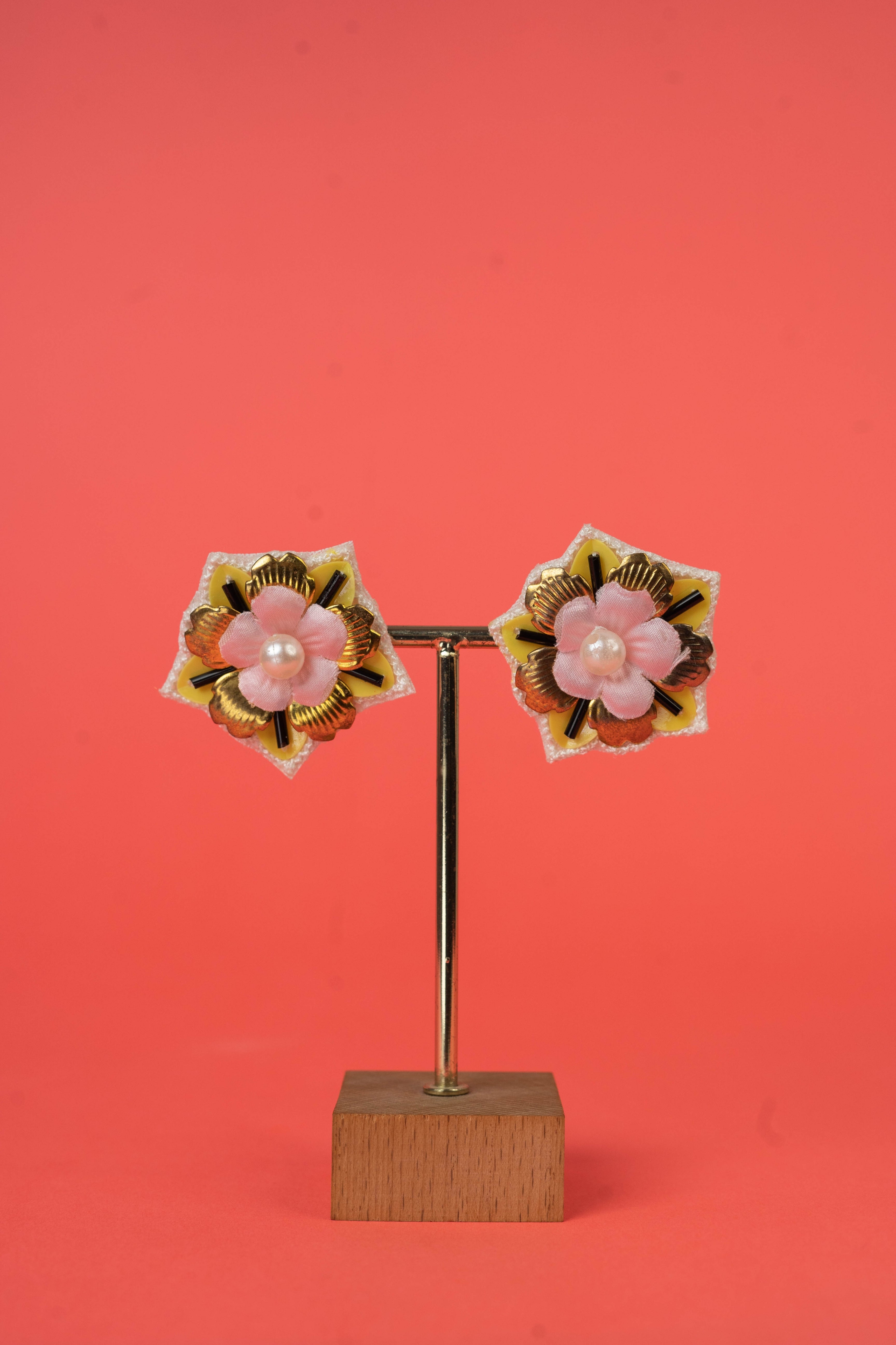 Floral handcrafted earrings