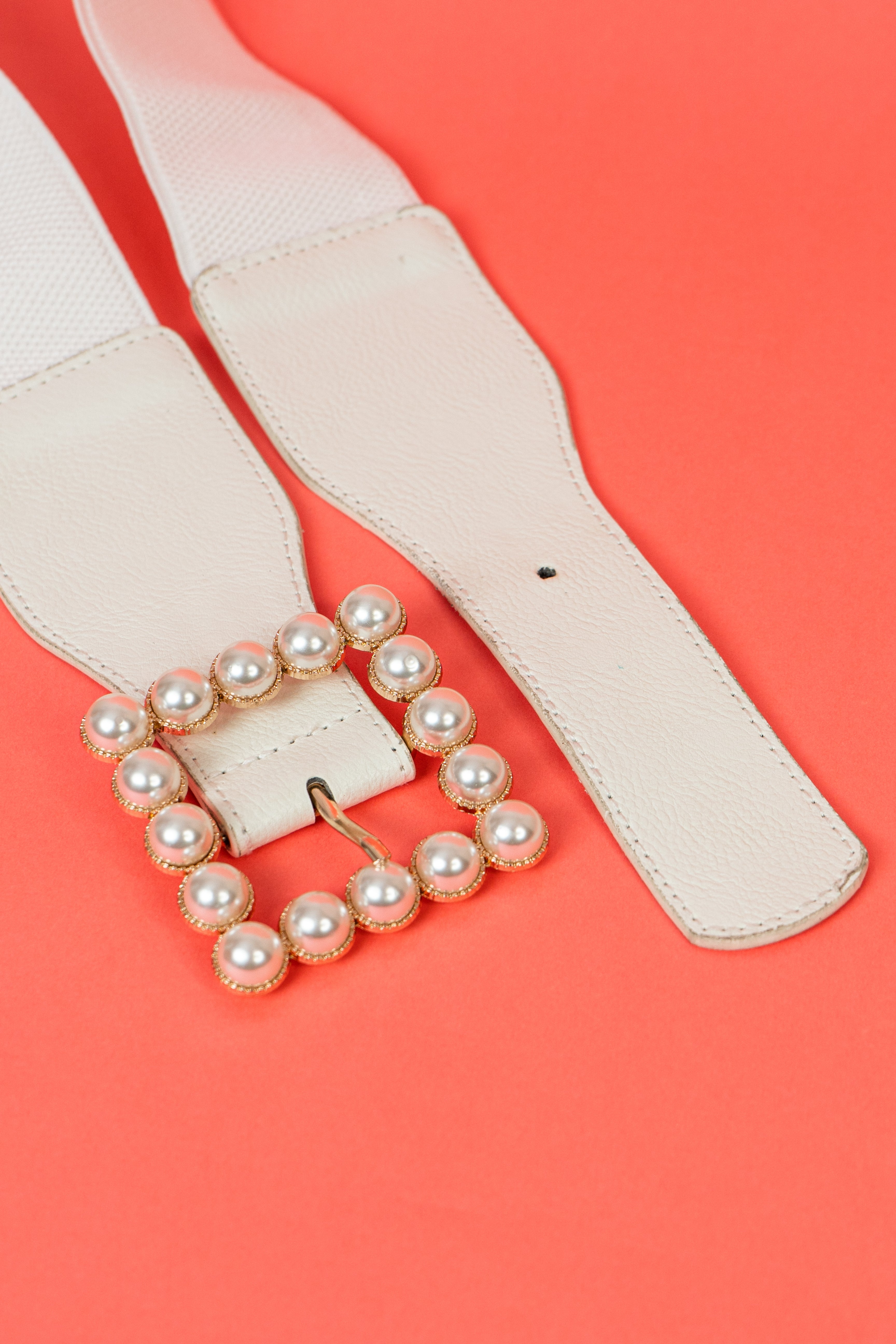 White pearl western waist belt