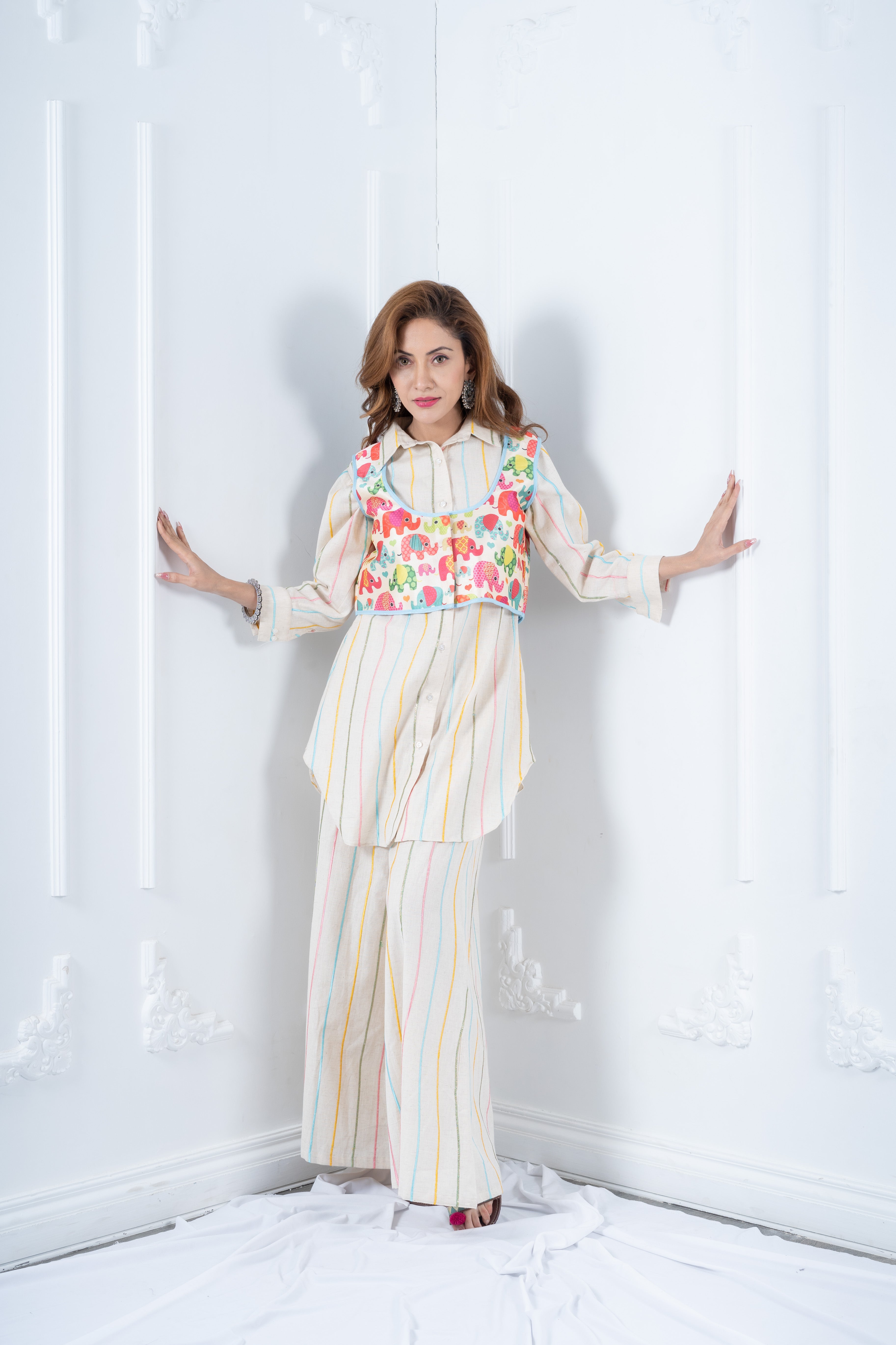 Off white kurta set with elephant printed jacket